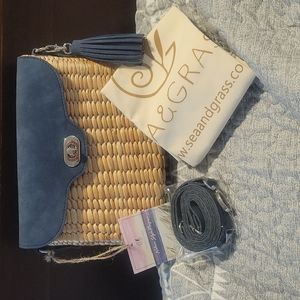 Sea and grass purse